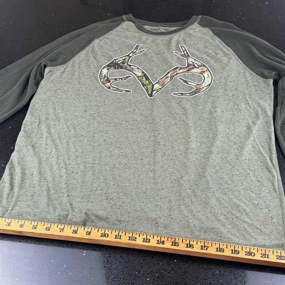 Realtree Green Long Sleeve Tee with Antler Design XL - Picture 3 of 13